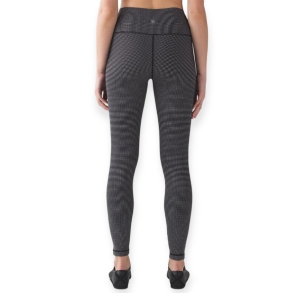 Lululemon High Times Pant Black White 2 - Picture 3 of 11
